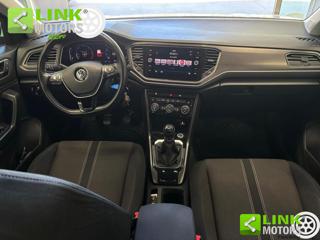 VOLKSWAGEN T-Roc usata 23