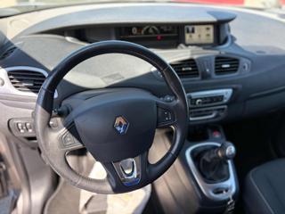 RENAULT Scenic usata, con Boardcomputer