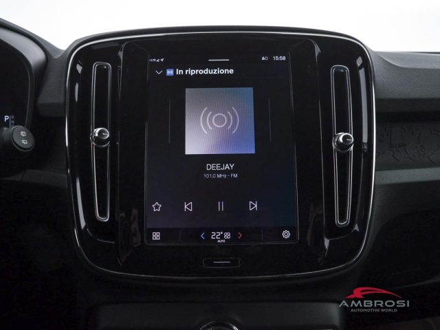 VOLVO XC40 usata 13