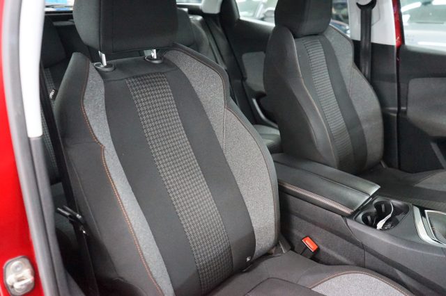 PEUGEOT 3008 usata 37