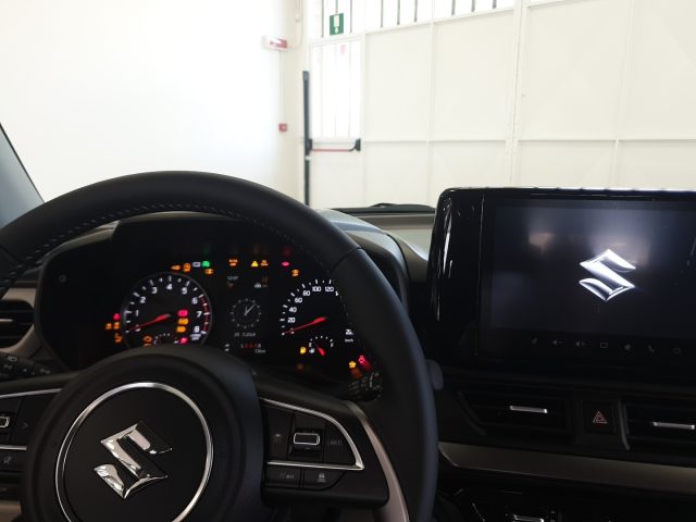 SUZUKI Swift usata, con Controllo automatico clima