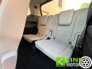 VOLKSWAGEN Touran usata, con Portapacchi