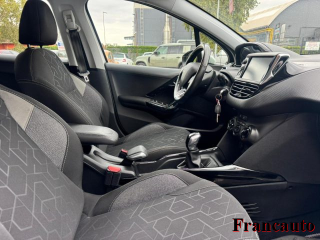 PEUGEOT 2008 usata, con Fendinebbia