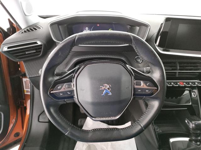 PEUGEOT 2008 usata, con Controllo automatico clima