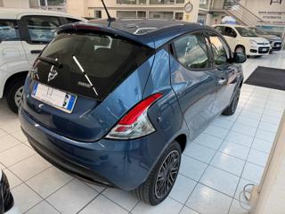 LANCIA Ypsilon usata, con Fendinebbia