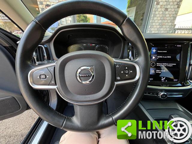 VOLVO V60 usata, con Volante in pelle