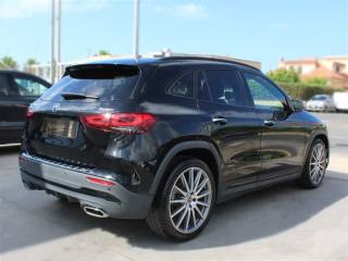 MERCEDES-BENZ GLA 200 usata, con Alzacristalli elettrici