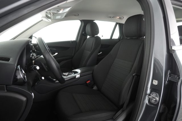 MERCEDES-BENZ GLC 220 usata 8