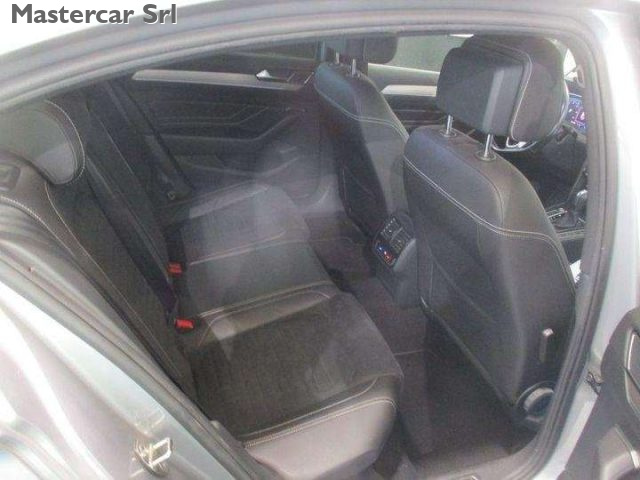 VOLKSWAGEN Passat usata, con Regolazione elettrica sedili