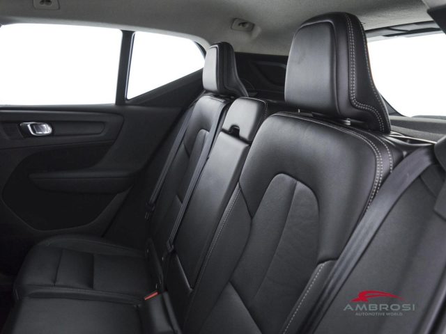 VOLVO XC40 usata 9