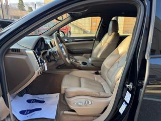 PORSCHE Cayenne usata, con Alzacristalli elettrici