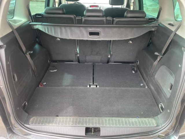 OPEL Zafira Tourer usata, con Chiusura centralizzata