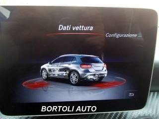 MERCEDES-BENZ GLA 200 usata, con Sistema di navigazione