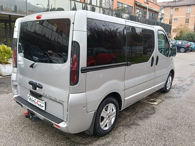 OPEL Vivaro usata, con Boardcomputer