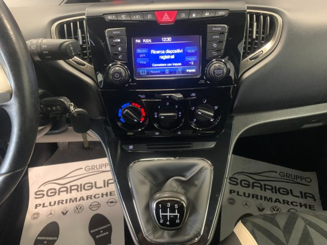LANCIA Ypsilon usata, con Servosterzo