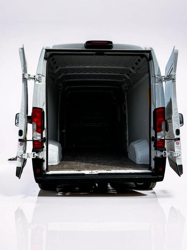 OPEL Movano usata, con Climatizzatore