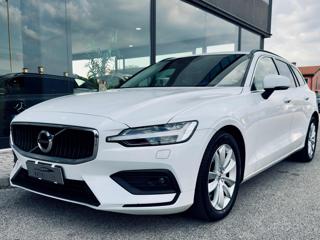 VOLVO V60 B4 (d) Geartronic Momentum SENZA VINCOLI