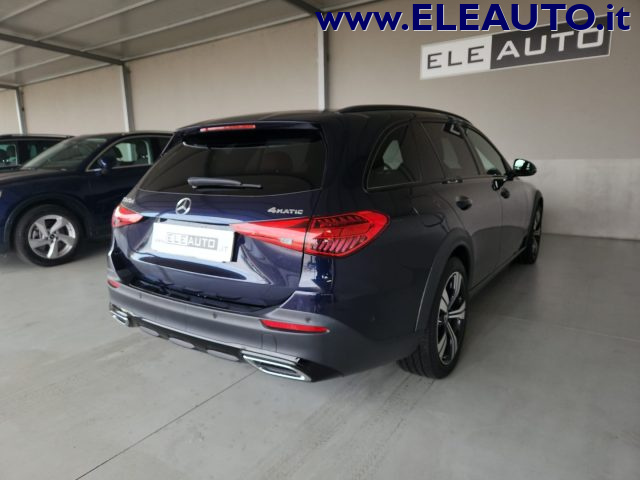 MERCEDES-BENZ C 220 usata, con Cerchi in lega