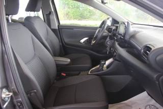 TOYOTA Yaris usata, con ESP