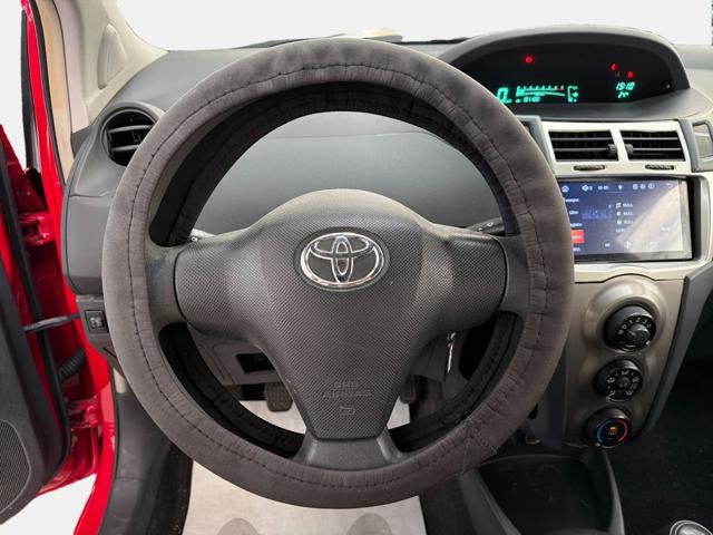 TOYOTA Yaris usata, con Chiusura centralizzata