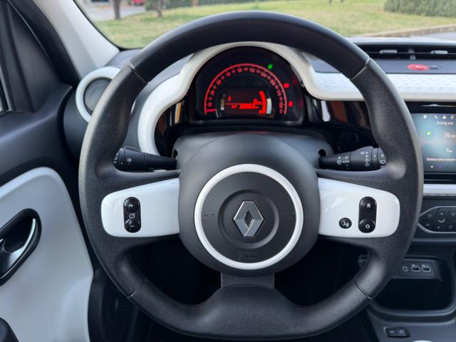 RENAULT Twingo usata, con Park Distance Control