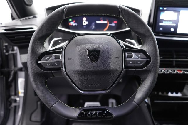 PEUGEOT 2008 usata, con Autoradio digitale