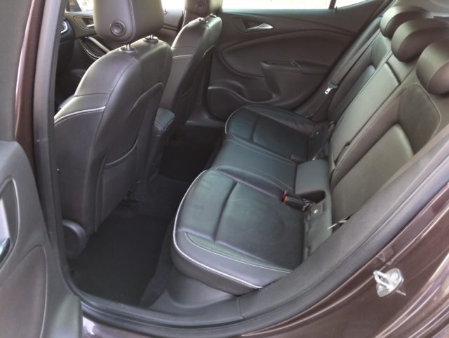 OPEL Astra usata, con Cruise Control