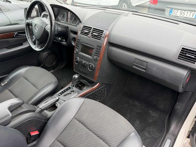 MERCEDES-BENZ A 180 usata, con Boardcomputer