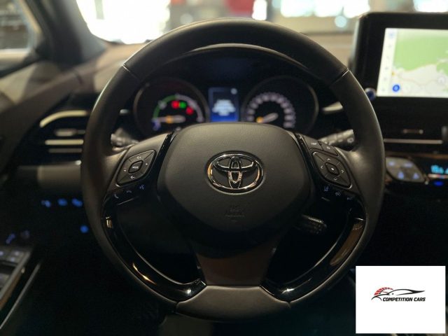 TOYOTA C-HR usata 13