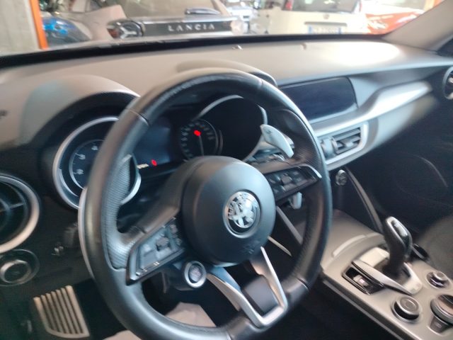 ALFA ROMEO Stelvio usata, con Controllo elettronico della corsia