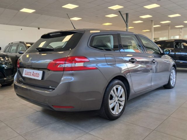 PEUGEOT 308 usata, con Airbag Passeggero