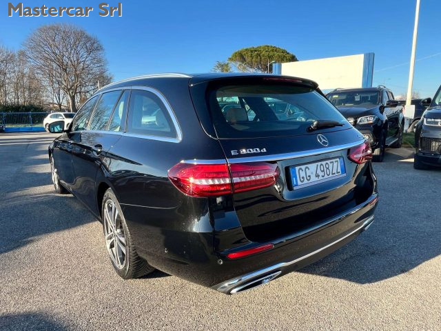 MERCEDES-BENZ E 300 usata, con Airbag Passeggero