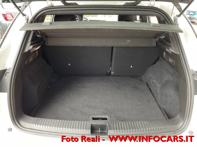 RENAULT Austral usata, con Luci diurne LED