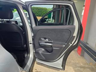 MERCEDES-BENZ GLA 200 usata 104