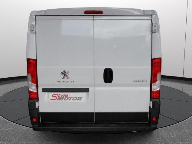 PEUGEOT Boxer usata, con Bracciolo