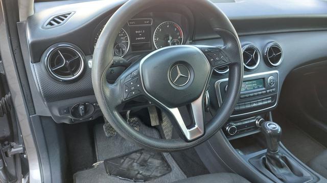 MERCEDES-BENZ A 180 usata, con Chiusura centralizzata