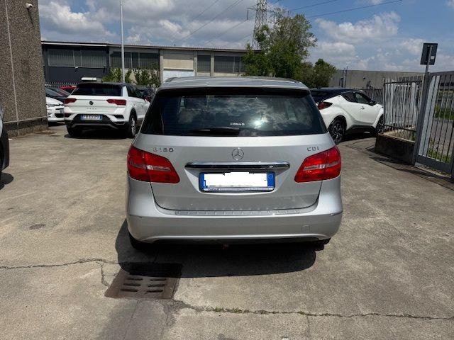 MERCEDES-BENZ B 180 usata, con Airbag Passeggero