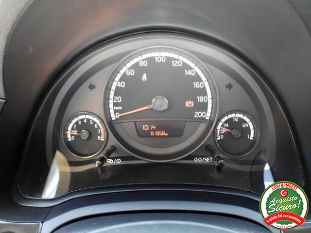 VOLKSWAGEN up! usata, con Volante multifunzione