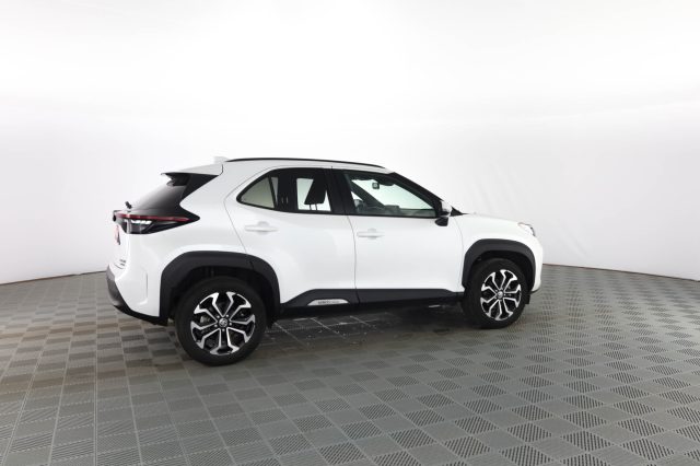 TOYOTA Yaris Cross usata 2
