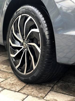 VOLKSWAGEN Golf usata, con Airbag Passeggero