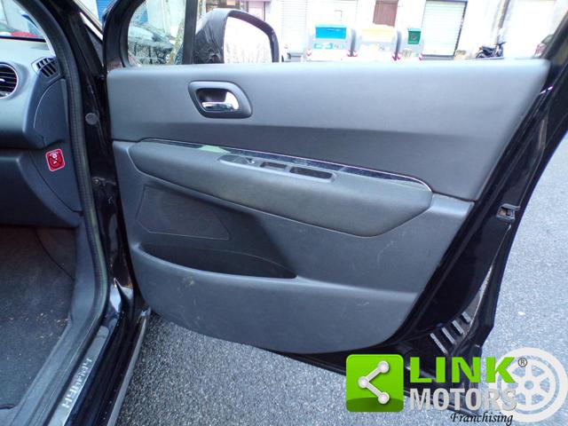 PEUGEOT 3008 usata, con Luci diurne