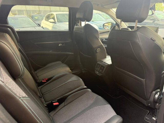 PEUGEOT 5008 usata, con Chiusura centralizzata