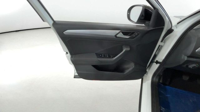 VOLKSWAGEN T-Roc usata, con ESP