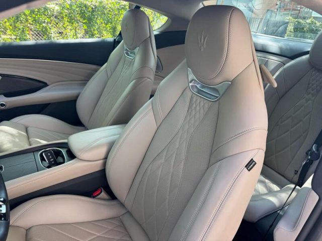 MASERATI GranTurismo usata, con Airbag laterali