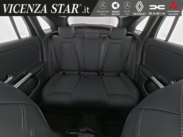 MERCEDES-BENZ GLA 180 usata, con Controllo automatico clima
