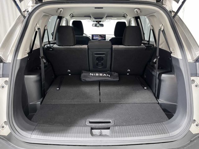 NISSAN X-Trail usata, con Sistema di navigazione