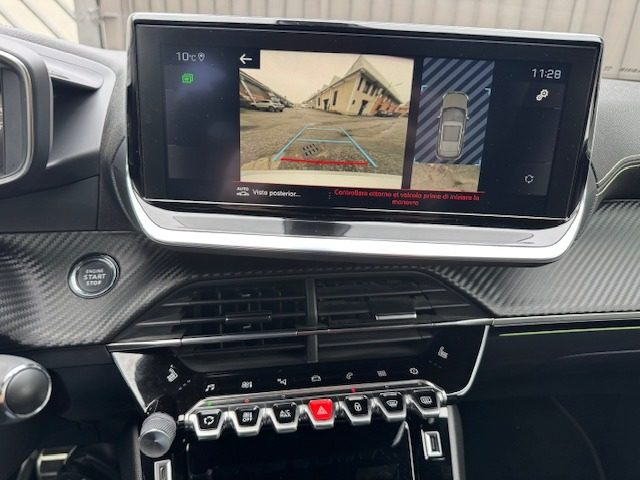 PEUGEOT 2008 usata, con Fari LED