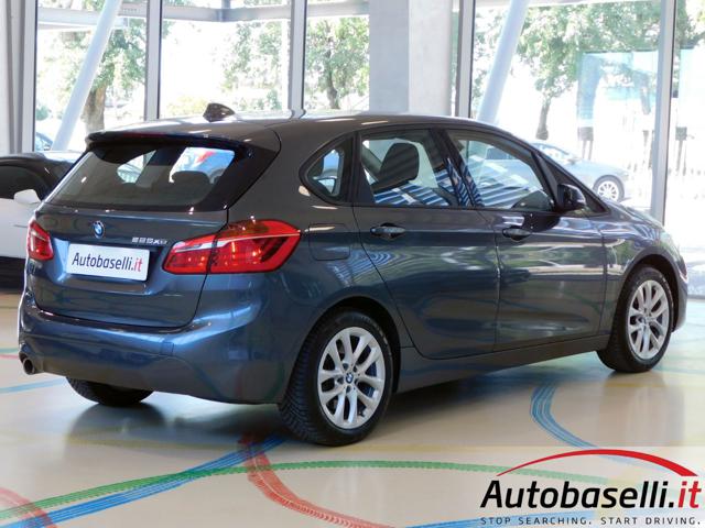 BMW 225 usata, con USB