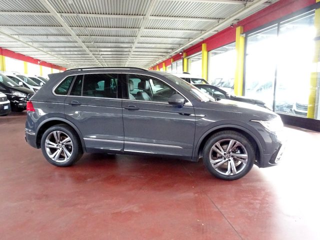 VOLKSWAGEN Tiguan usata, con Airbag laterali