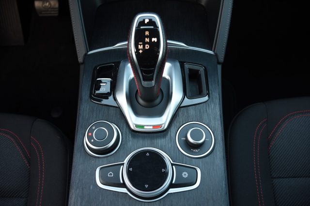 ALFA ROMEO Stelvio usata, con Servosterzo